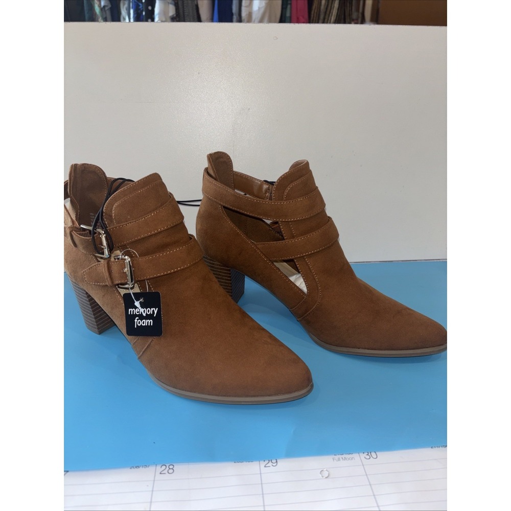 Liz Claiborne Brown Suede Ankle Booties Size 10